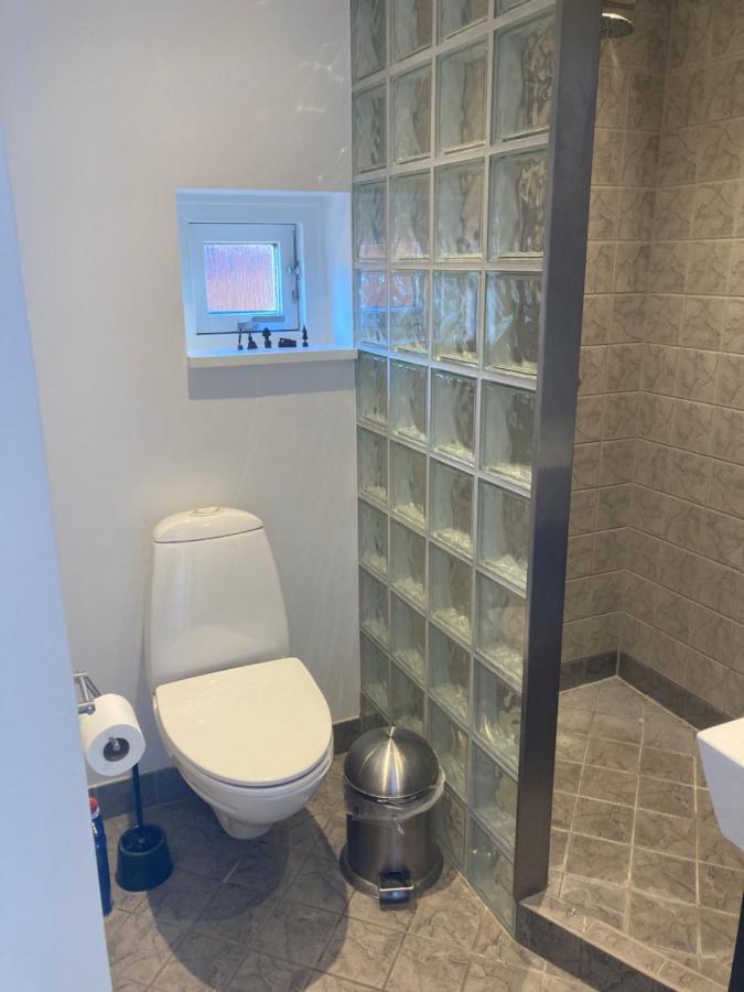 Vaerelse, Bad Og Toilet I Villa Næstved Eksteriør billede