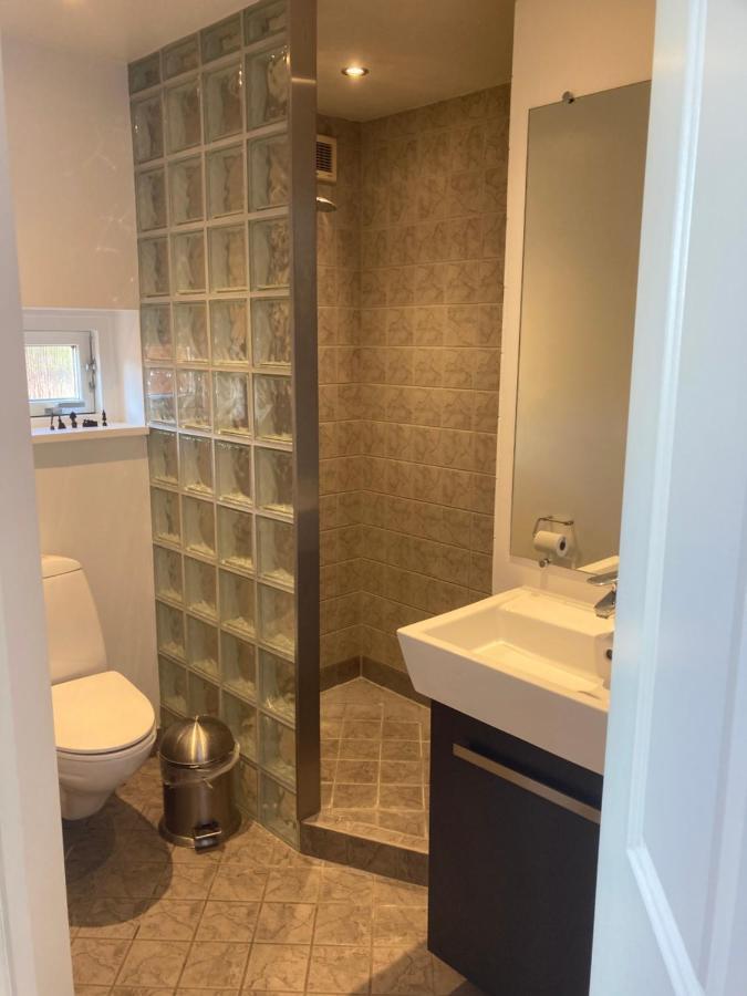 Vaerelse, Bad Og Toilet I Villa Næstved Eksteriør billede